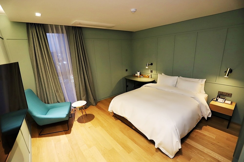 Gangneung Grey Hotel 12/46