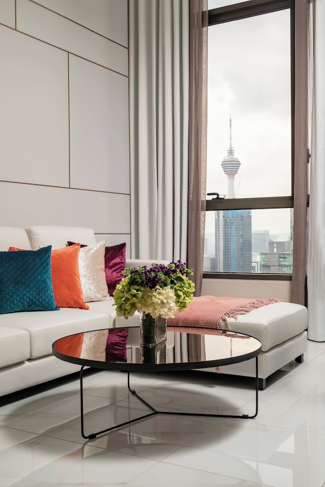 Wyndham Suites KLCC 25/47