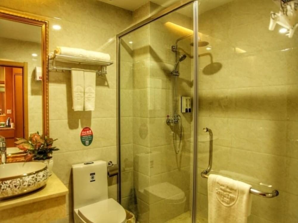 Greentree Inn Zhuhai Mingzhu Station Express Hotel 25/27