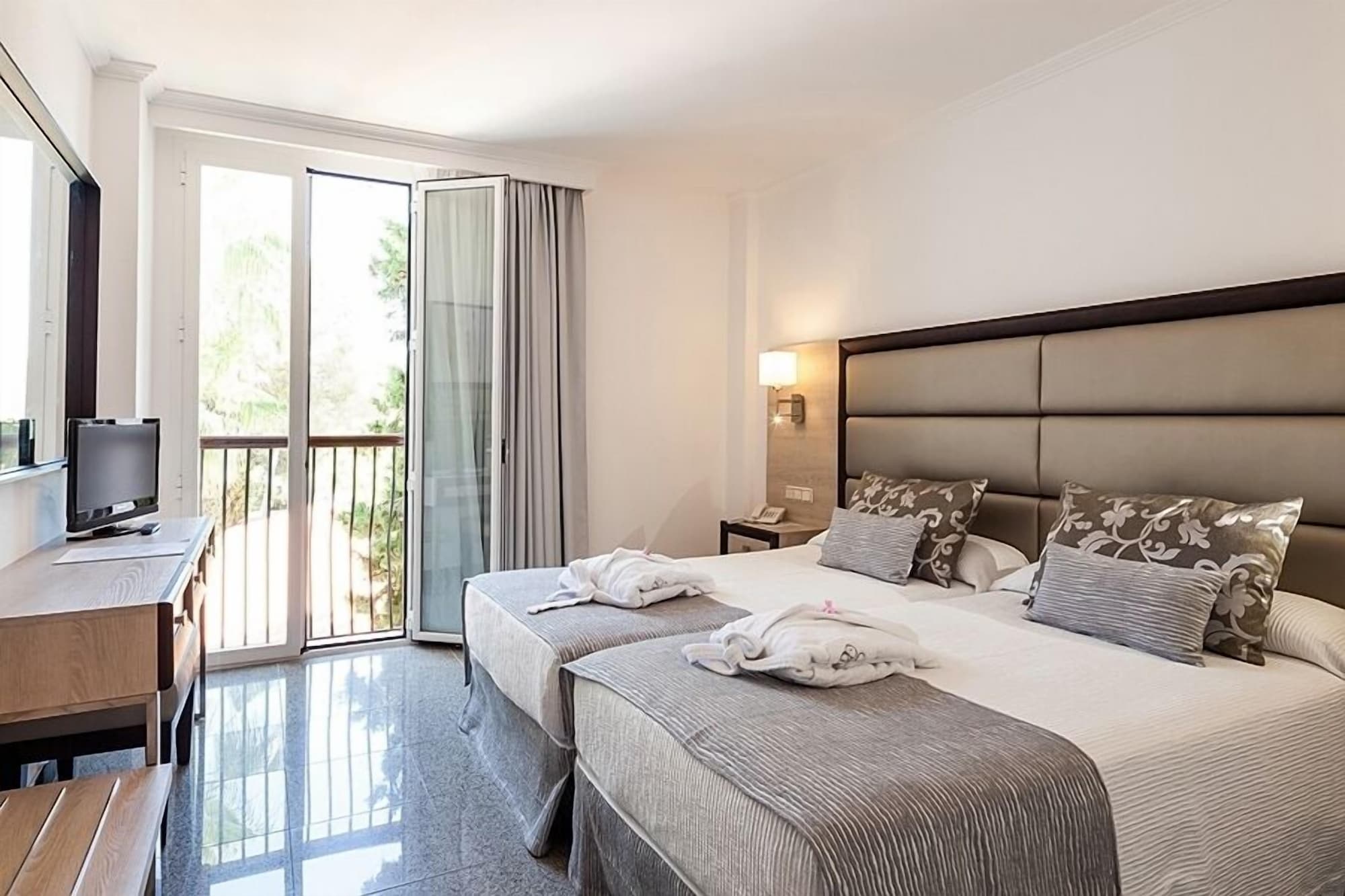 Superior Suite
