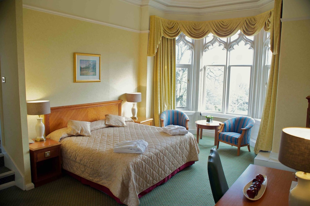 Mercure Sheffield Kenwood Hall & Spa 14/50