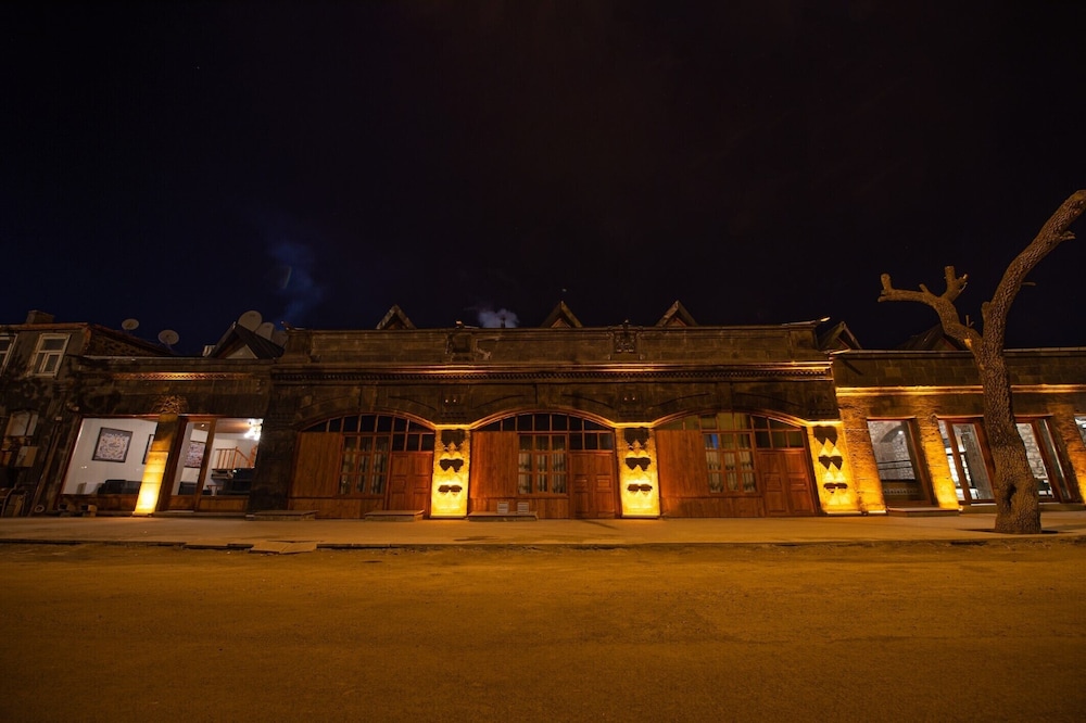 Ahiska Palas Otel 2/46