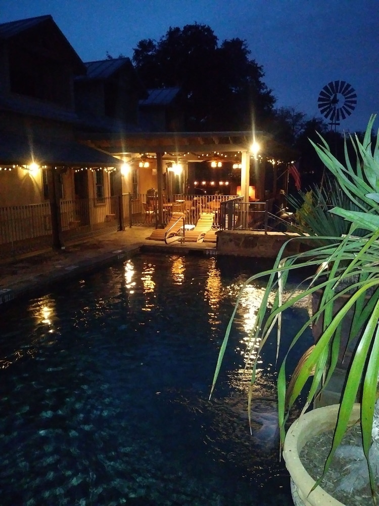 Inn Above Town Creek 1/50