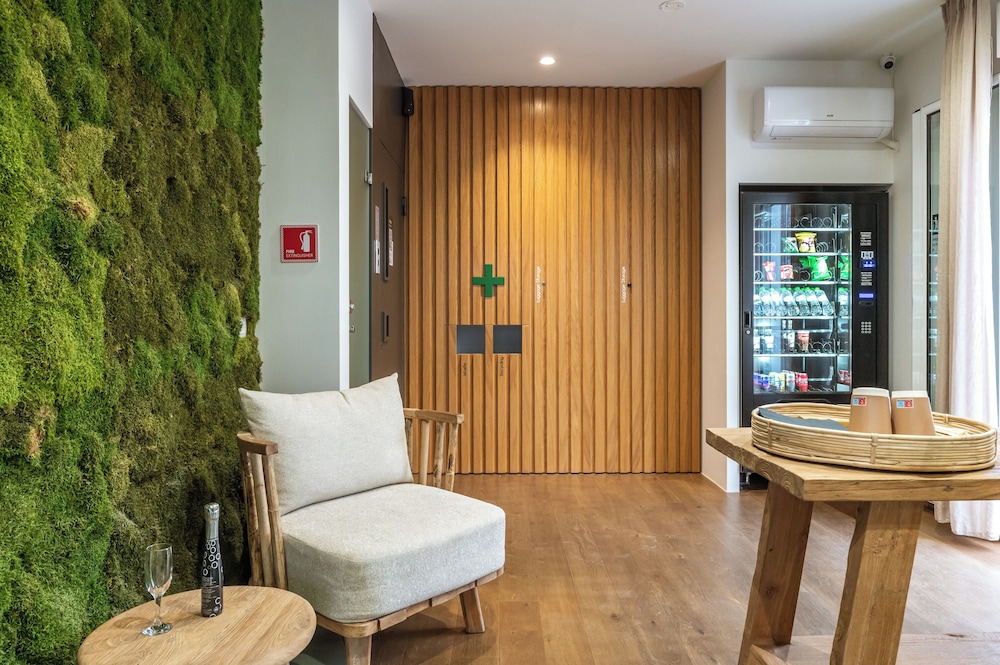 Lofus Bio Suites 50/50
