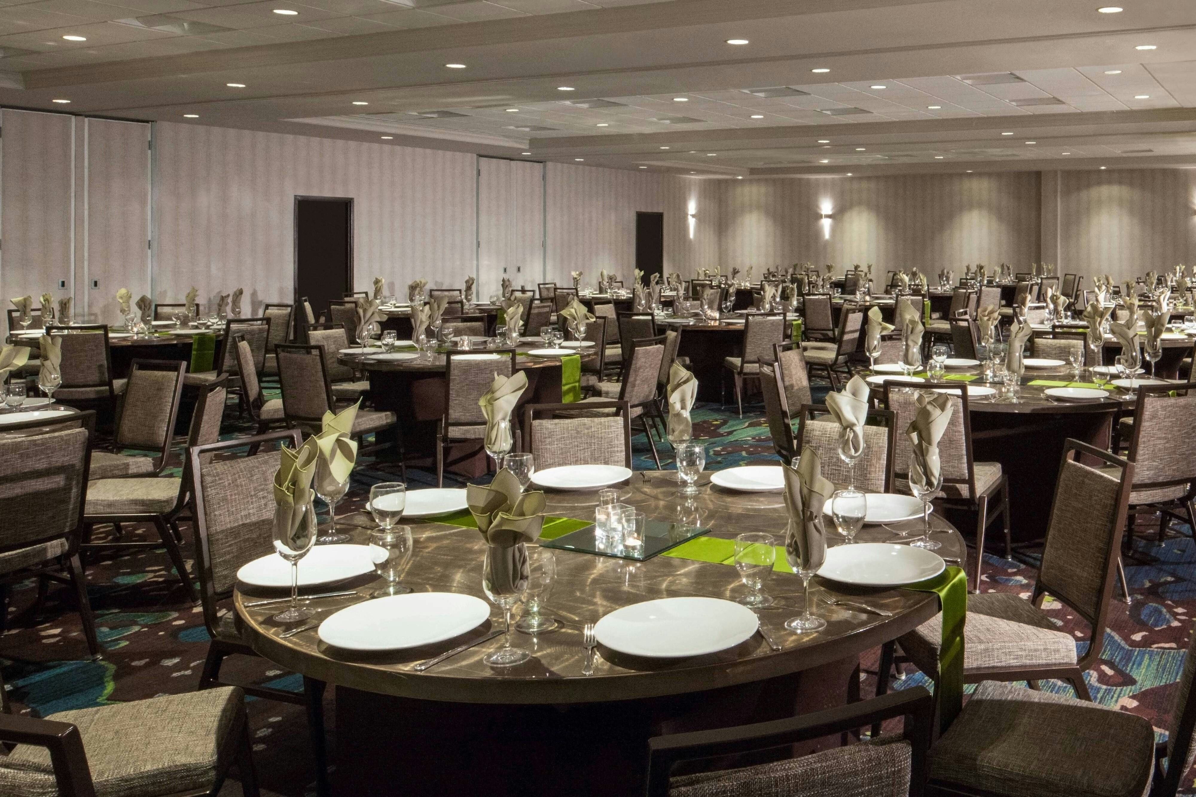 Marriott Suites Dallas Market Center 58/62
