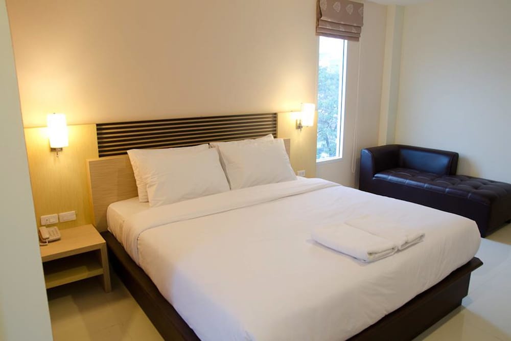 Green Hotel Resort Khon Kaen 24/55