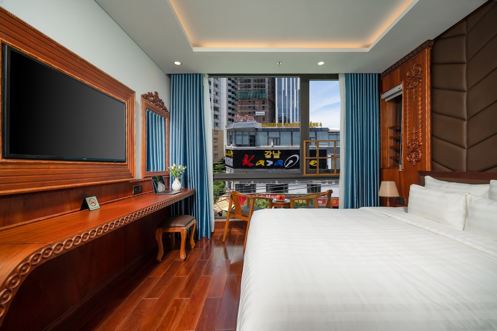 غرفة سوبيريور بسرير كينج، Monalisa Luxury Hotel 2/5