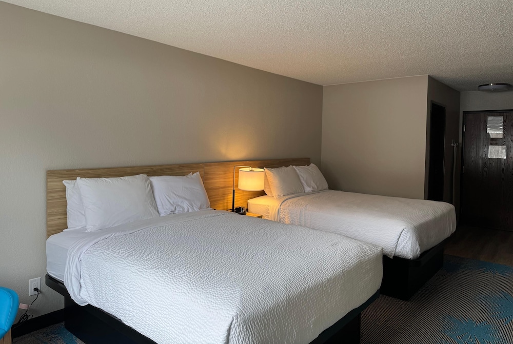 Days Inn Sault Ste Marie MI 7/23