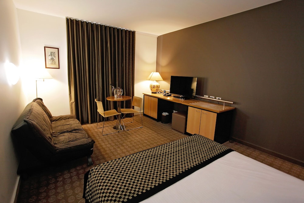 Golden Pebble Hotel 22/71