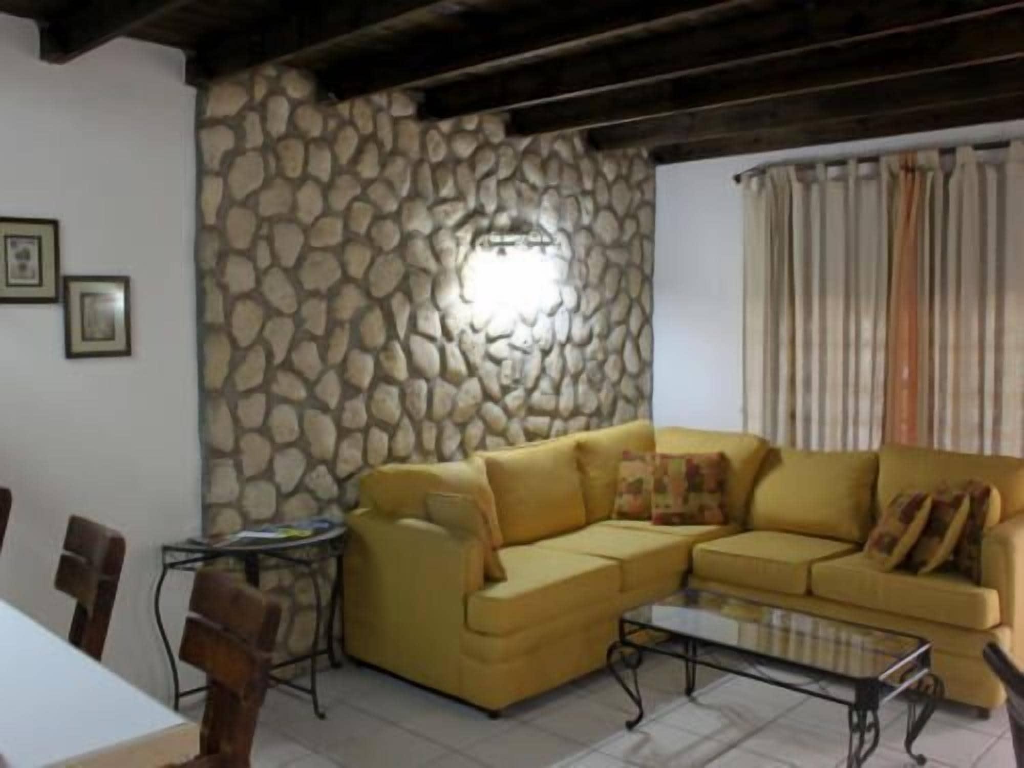 Summerland Suites 6/16