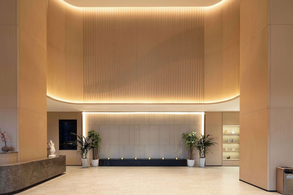 Days Hotel by Wyndham Aba Hongyuan 12/24