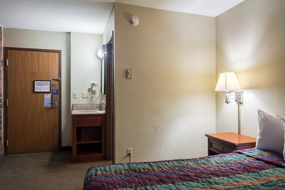Motel6 Madison, WI - East 29/55