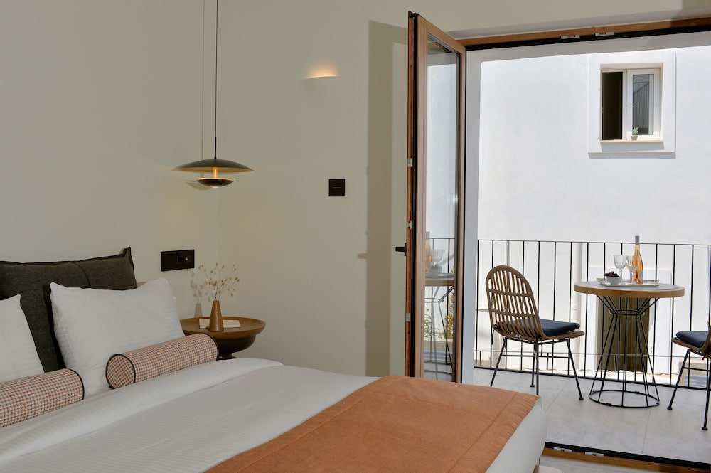 جناح ديلوكس بحوض جاكوزي، Aktaion Beach Boutique Hotel and Spa 3/6