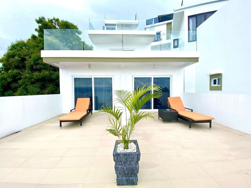 Lalaguna Villas Luxury Dive Resort & Spa 6/93