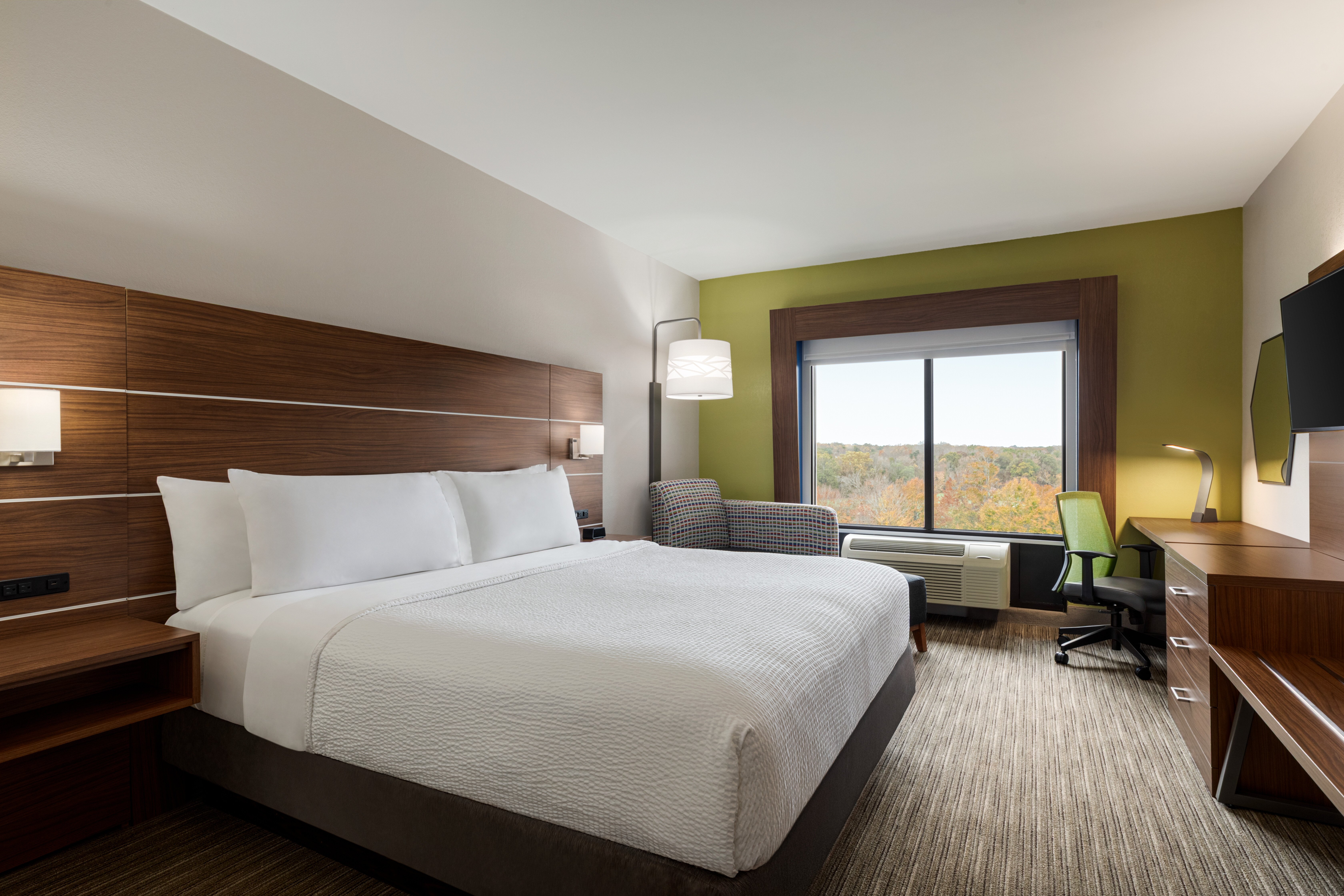 Standard, King Bed, Vineyard View