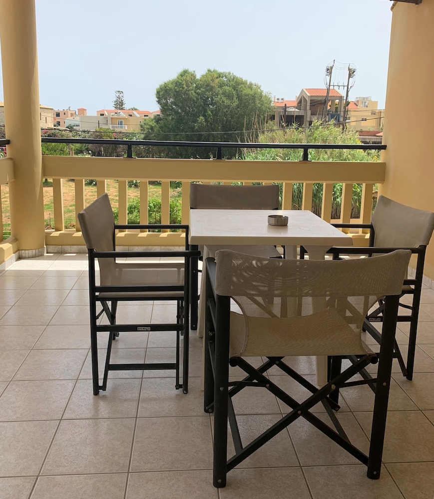 Ermis Suites 37/51