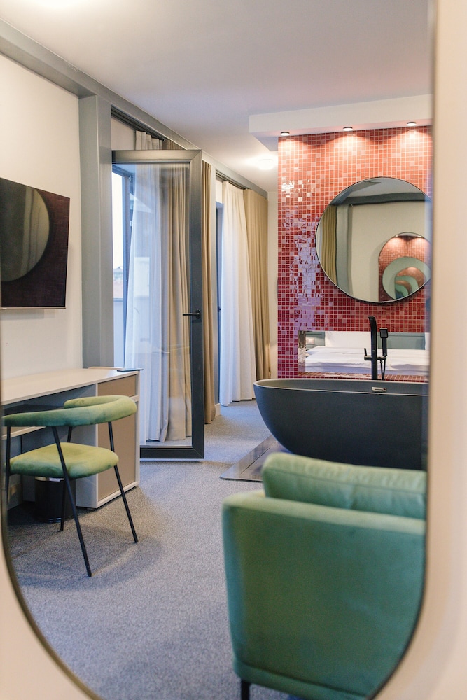 Strofi Boutique Hotel 35/50