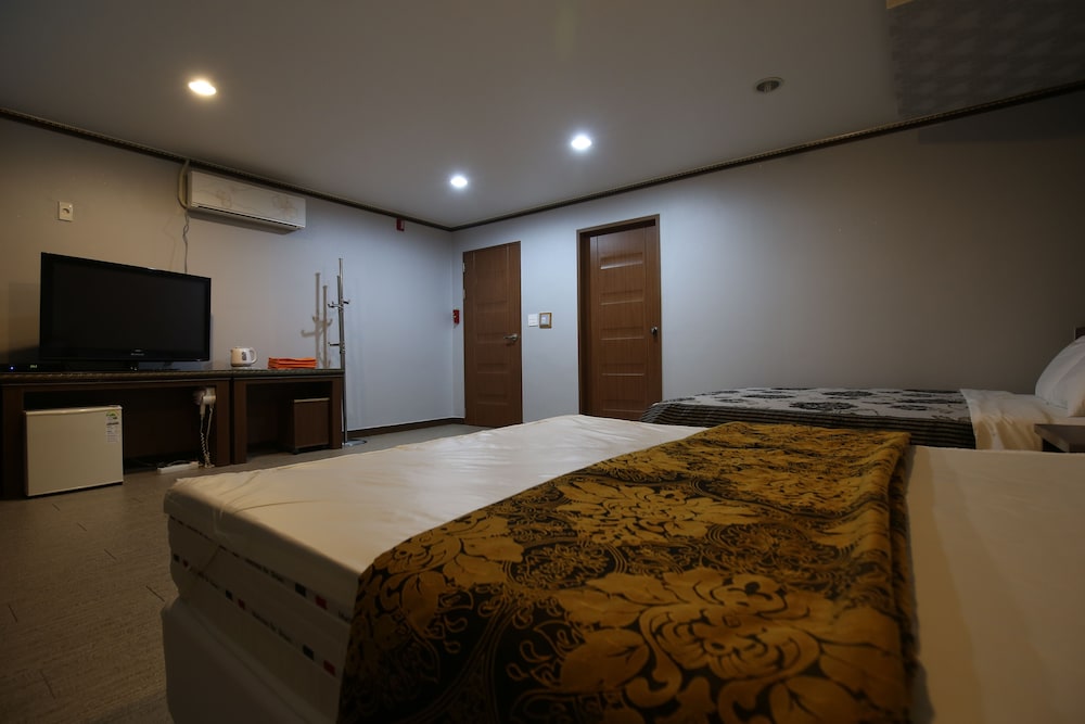 Special, 2 Double Beds