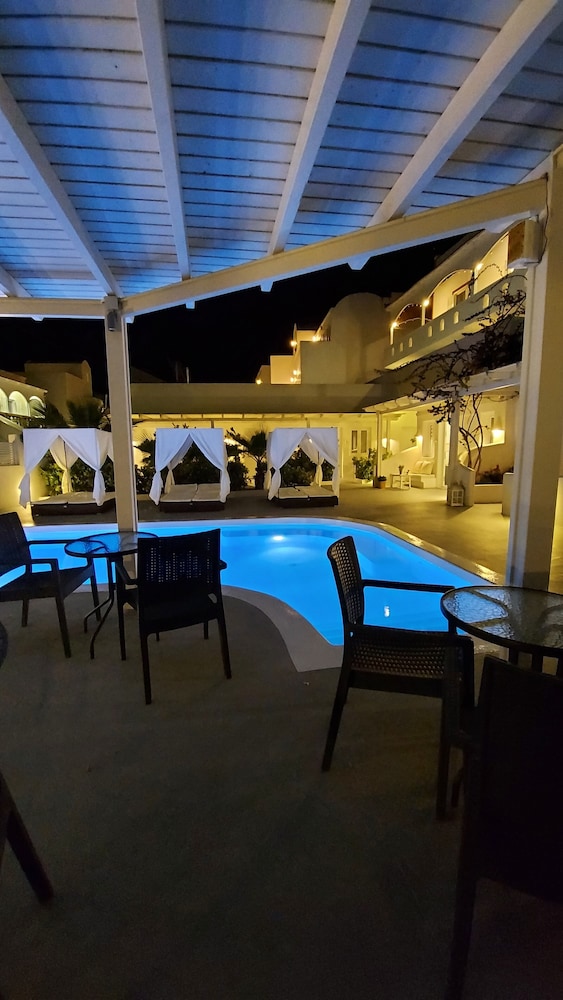 Ambience Suites 36/72