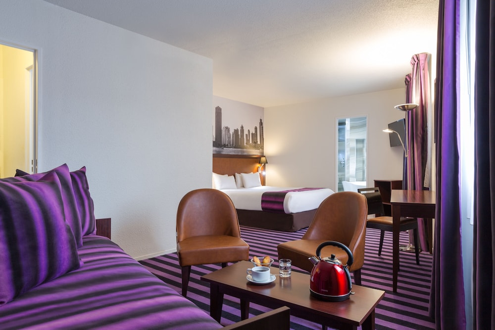 Mercure Paris Nanterre 26/48