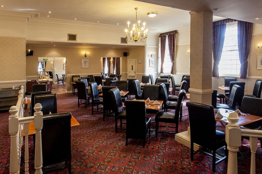 Prince of Wales Hotel Southport 53/62