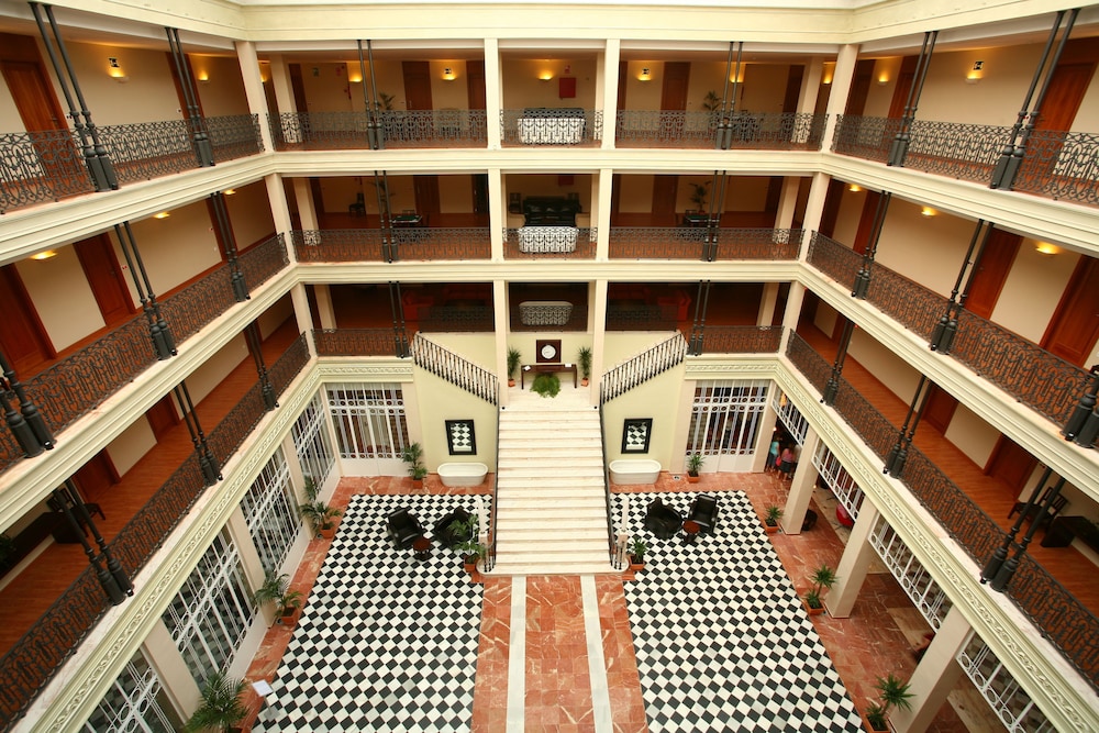 Gran Hotel Aqualange 2/61