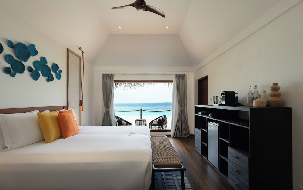 Mirihi Island Resort, Male 11/56
