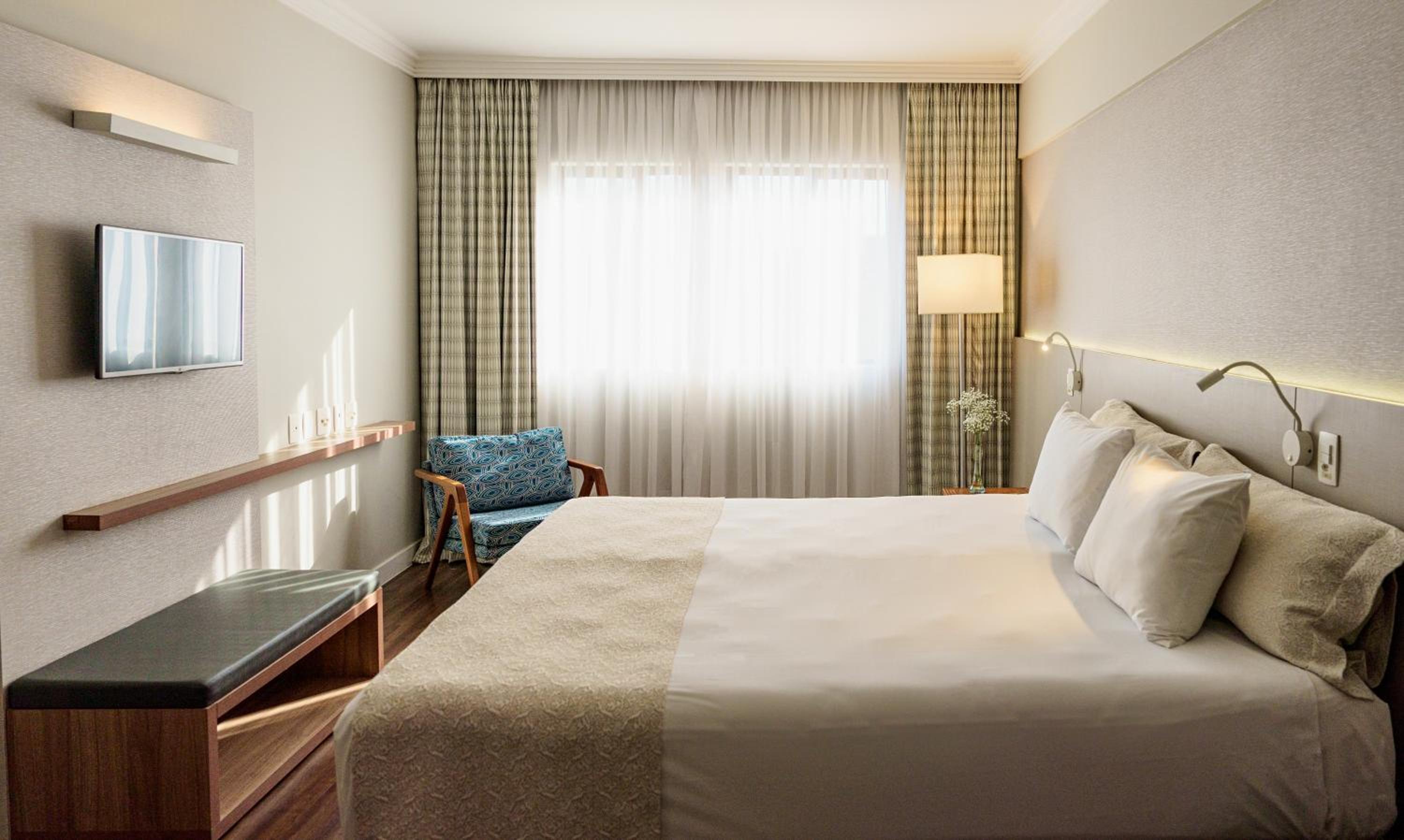 غرفة سوبيريور بسرير مزدوج، Mendes Plaza Hotel Torre Panorama 2/4