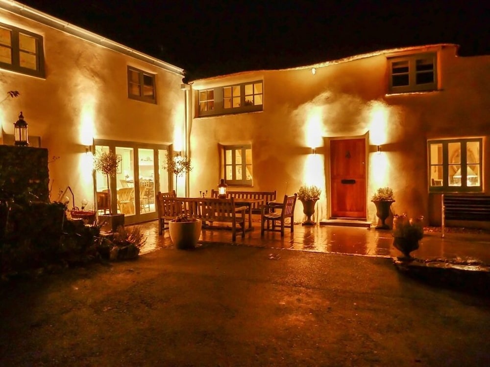 Glebe Farm B&B 32/37