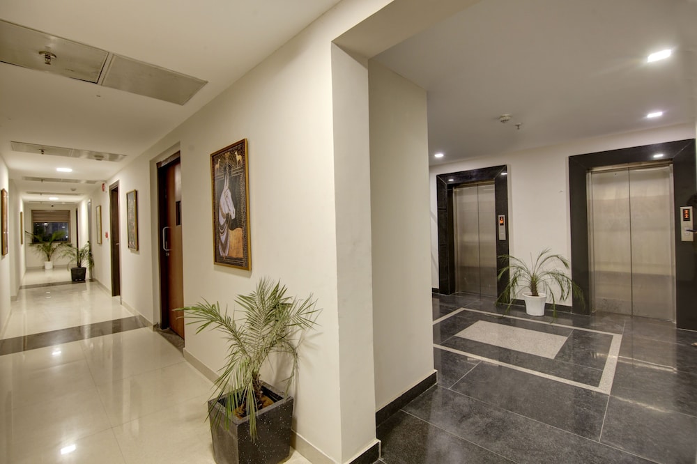 Saltstayz Premier – Golf Course Extension Road 15/50