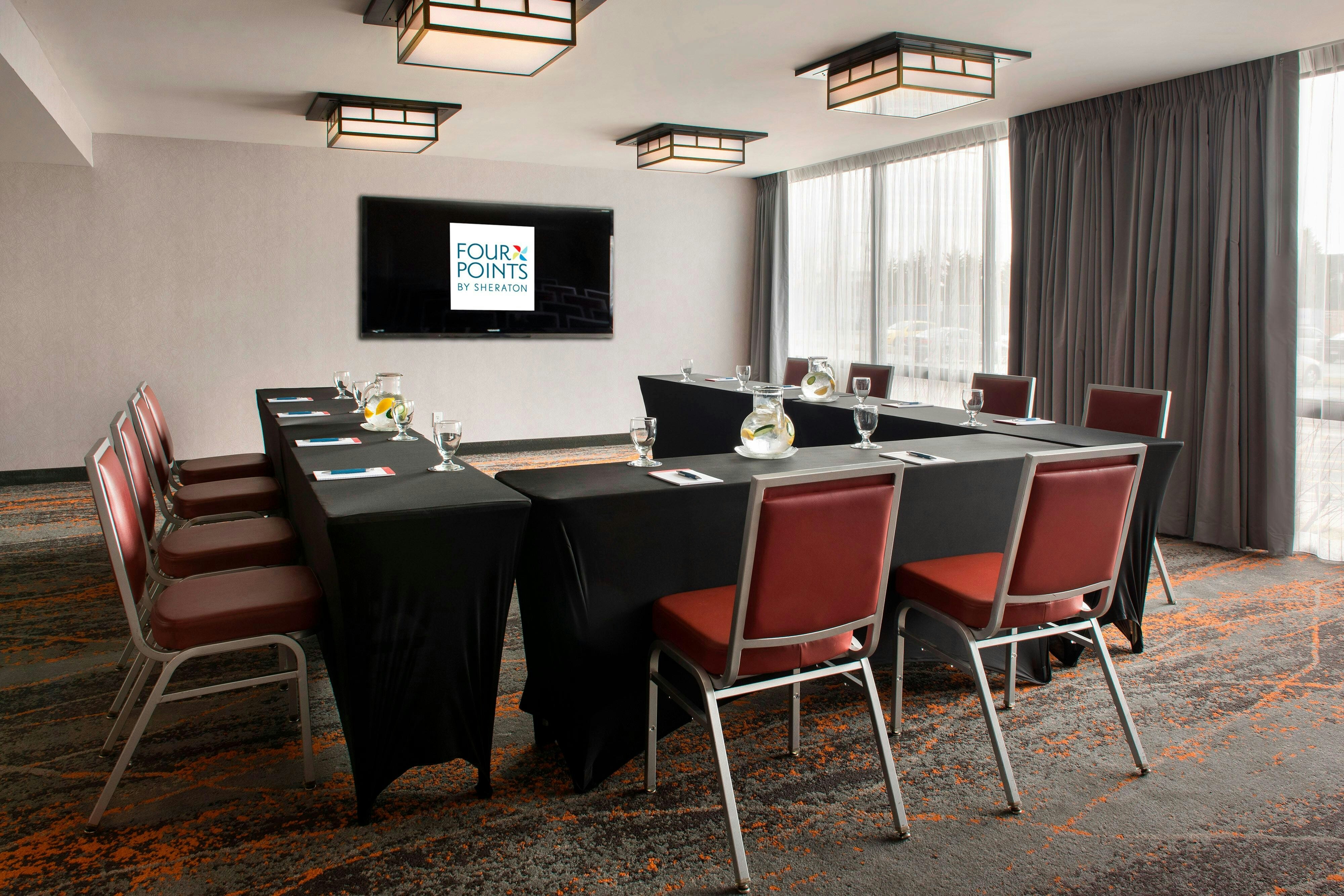 Four Points by Sheraton Philadelphia Northeast 10/15