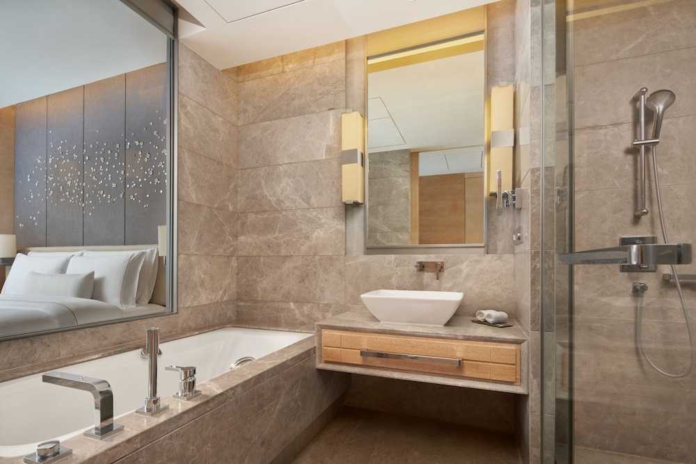 غرفة بسرير كينج بإطلالة، The Westin Chongqing Liberation Square 5/10