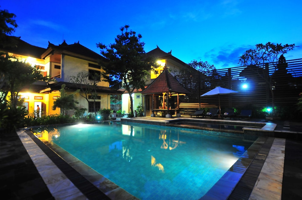 Hotel Sandat Legian 7/62