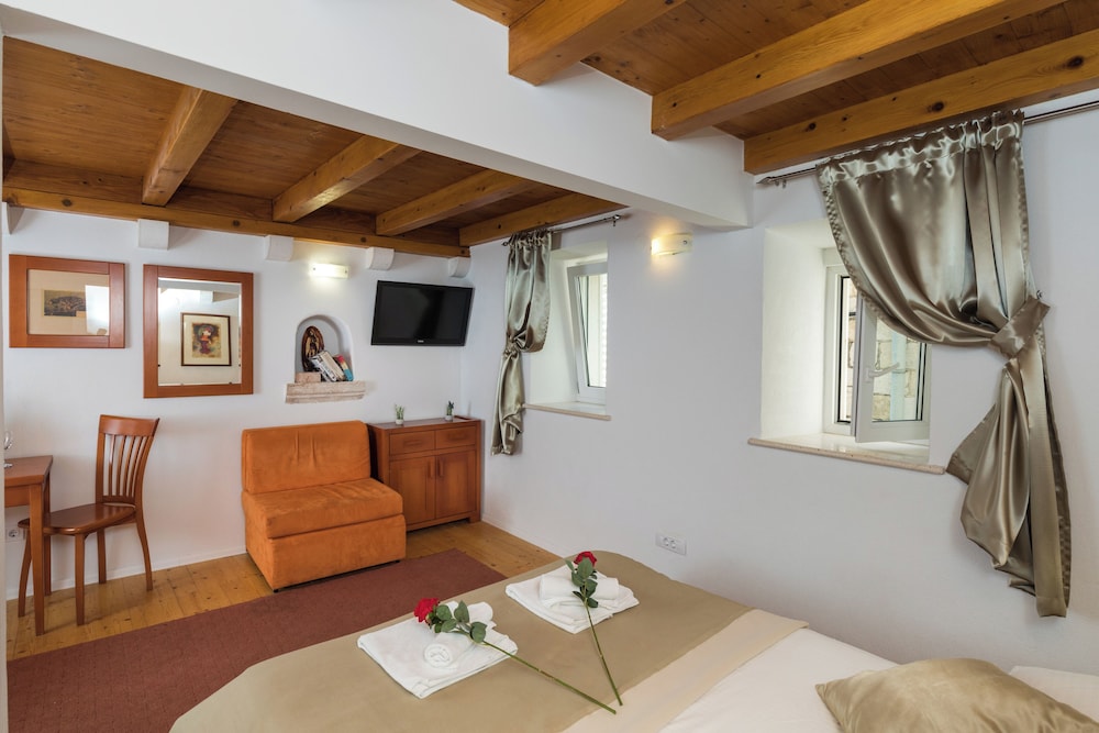 Apartments Ivana 25/63