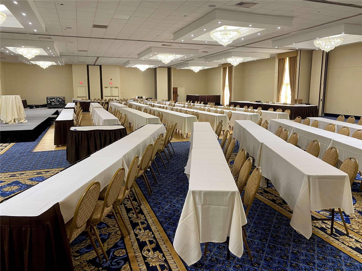 Radisson Hotel Philadelphia Northeast 72/79