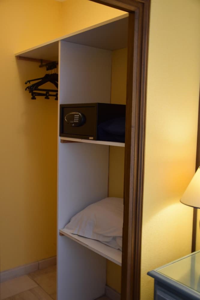 HOTEL LE SAINT-NICOLAS 22/35
