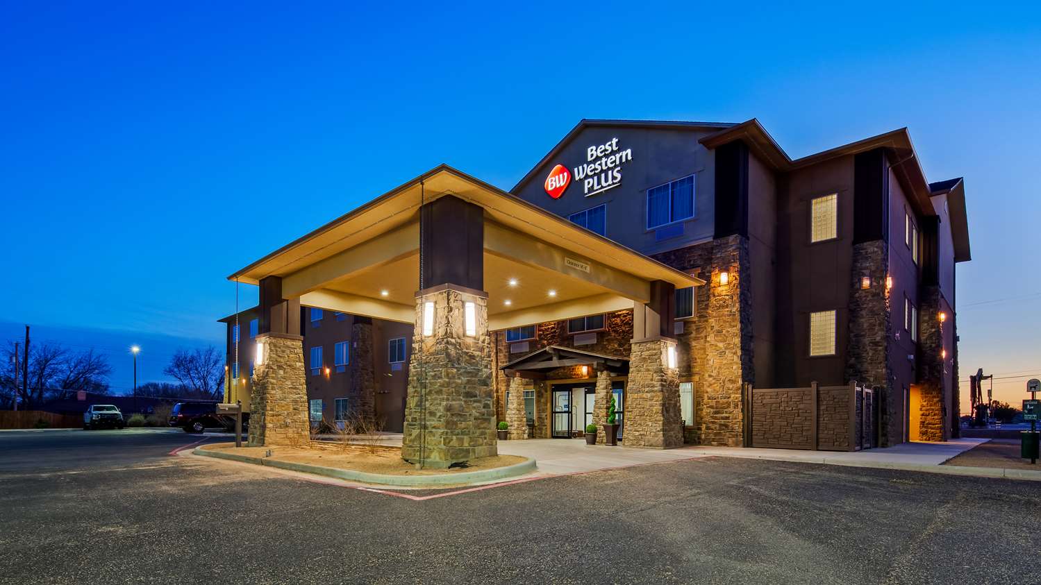 Best Western Plus Denver City Hotel and Suites 33/33