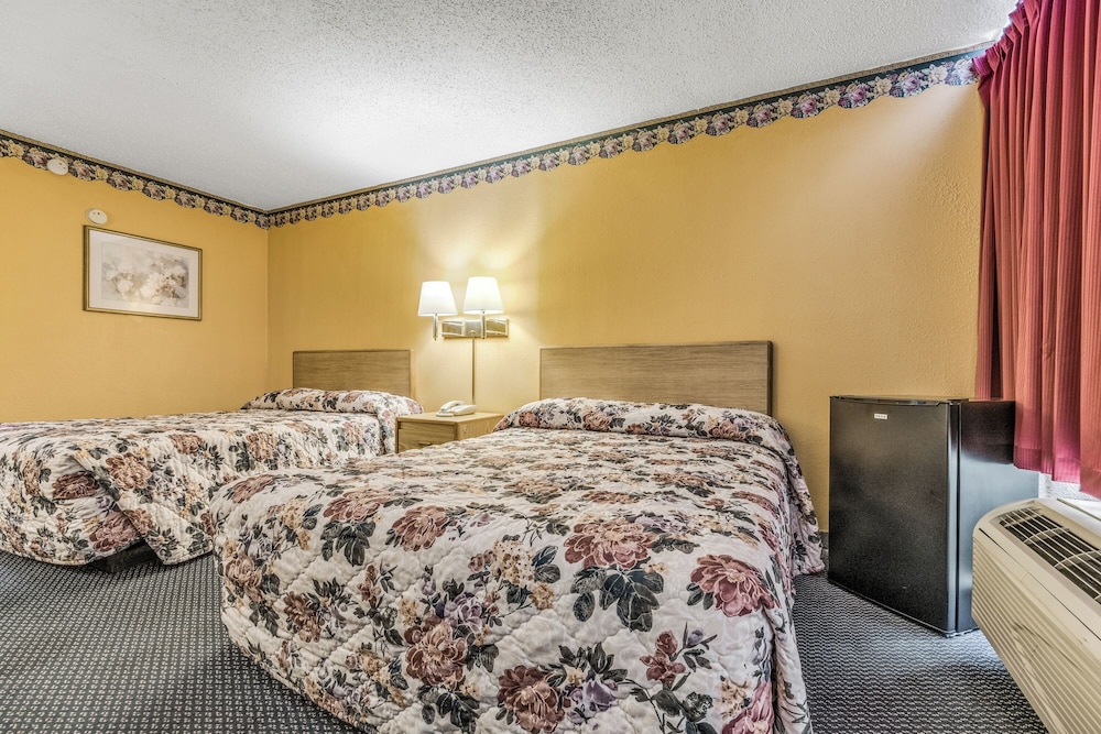 ROOM, 2 DOUBLE BEDS