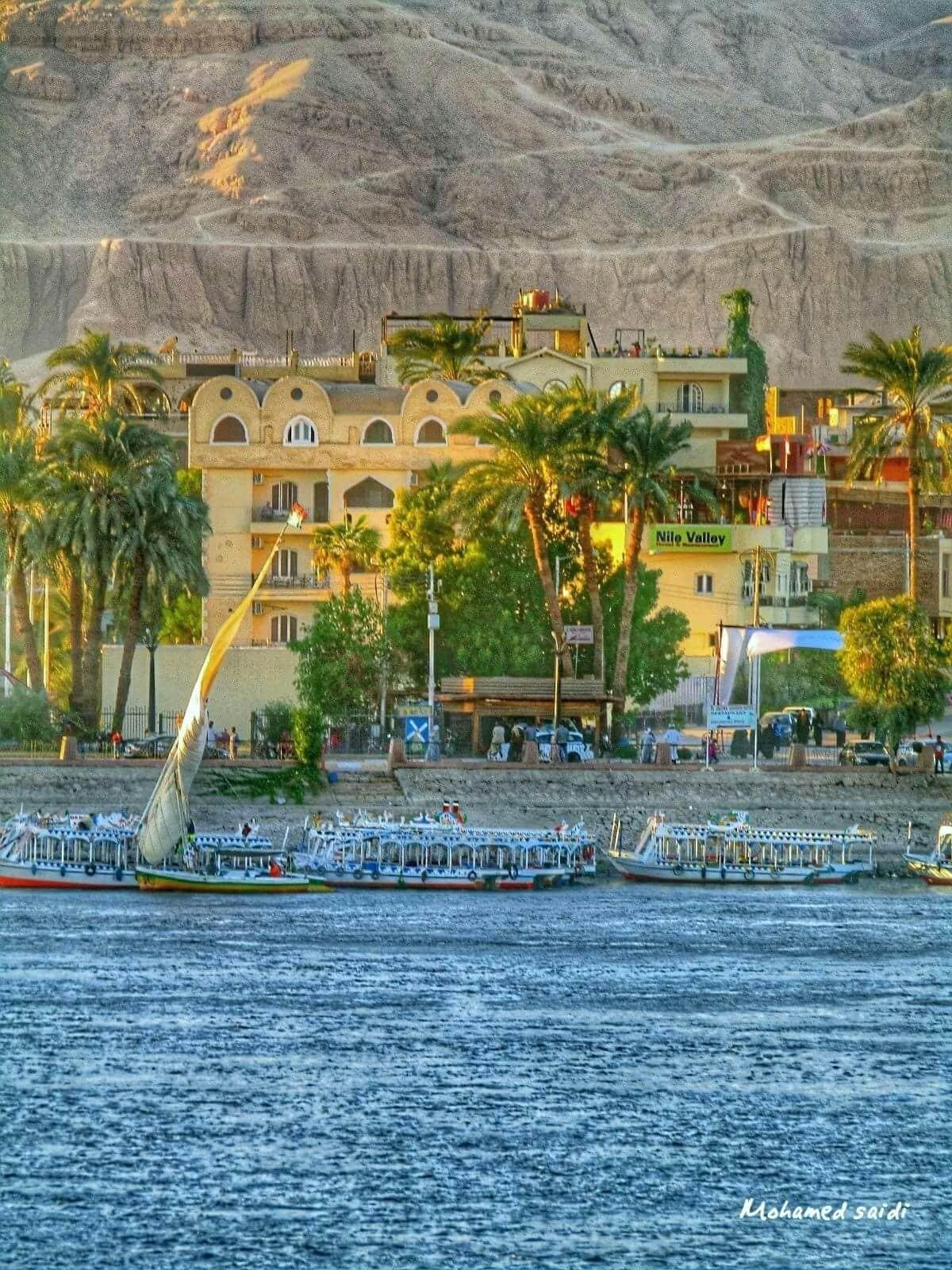 Nile Valley Hotel & Restaurant 14/15