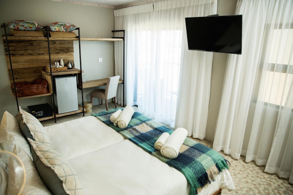 Driftwood Guesthouse 10/39