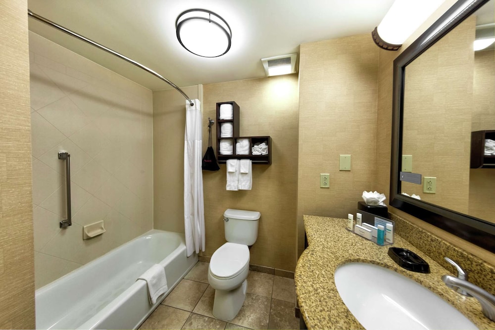Hampton Inn & Suites Chadds Ford 17/60