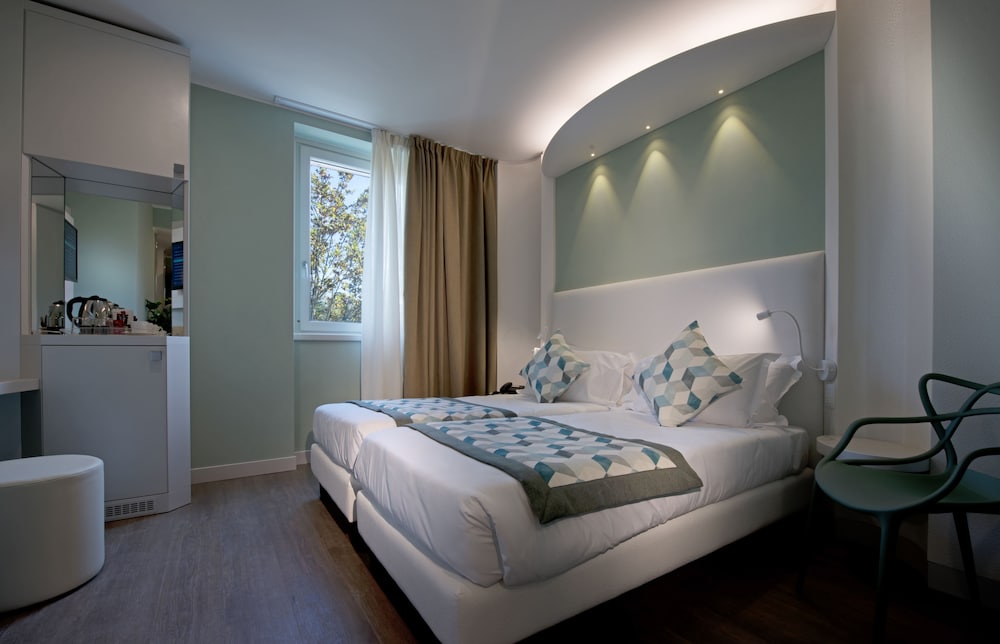 SUITE, DOUBLE BED