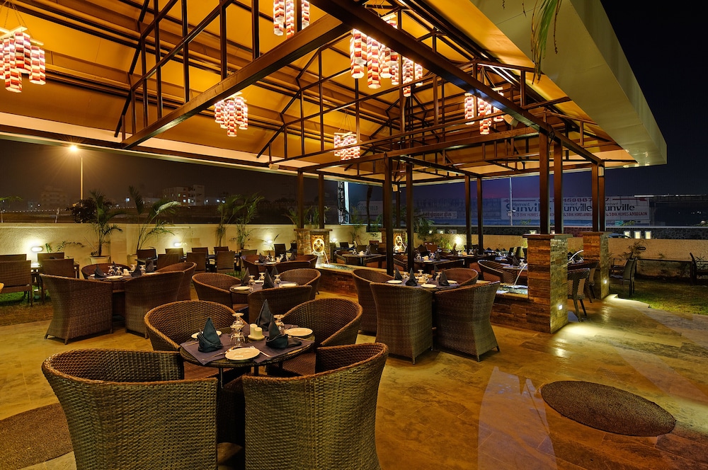 Hotel Deccan Pavilion Pune 20/26