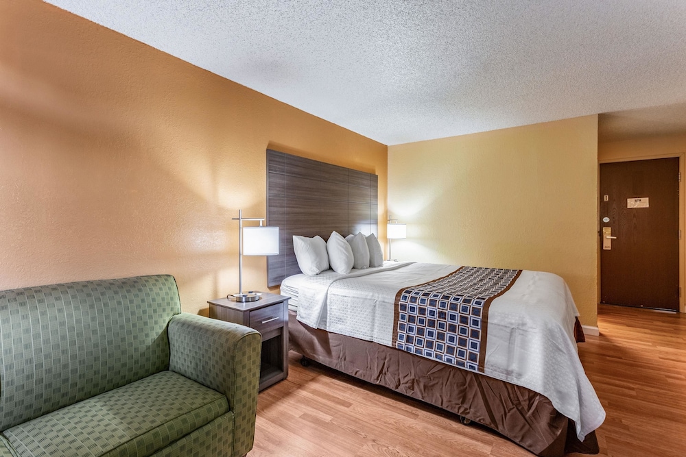 Rodeway Inn Farmingtonn, NM 12/41