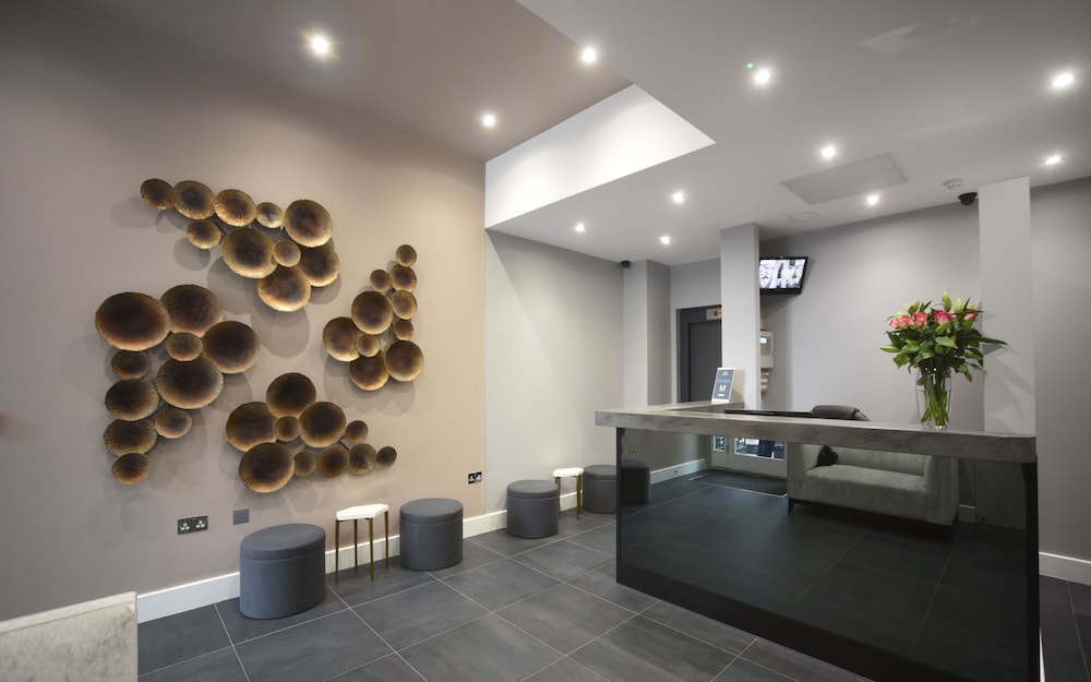 Trebovir Hotel 3/52