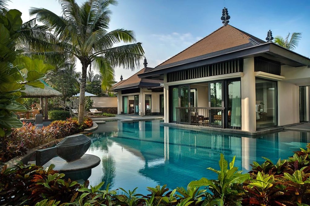 Raffles Hainan 4/71