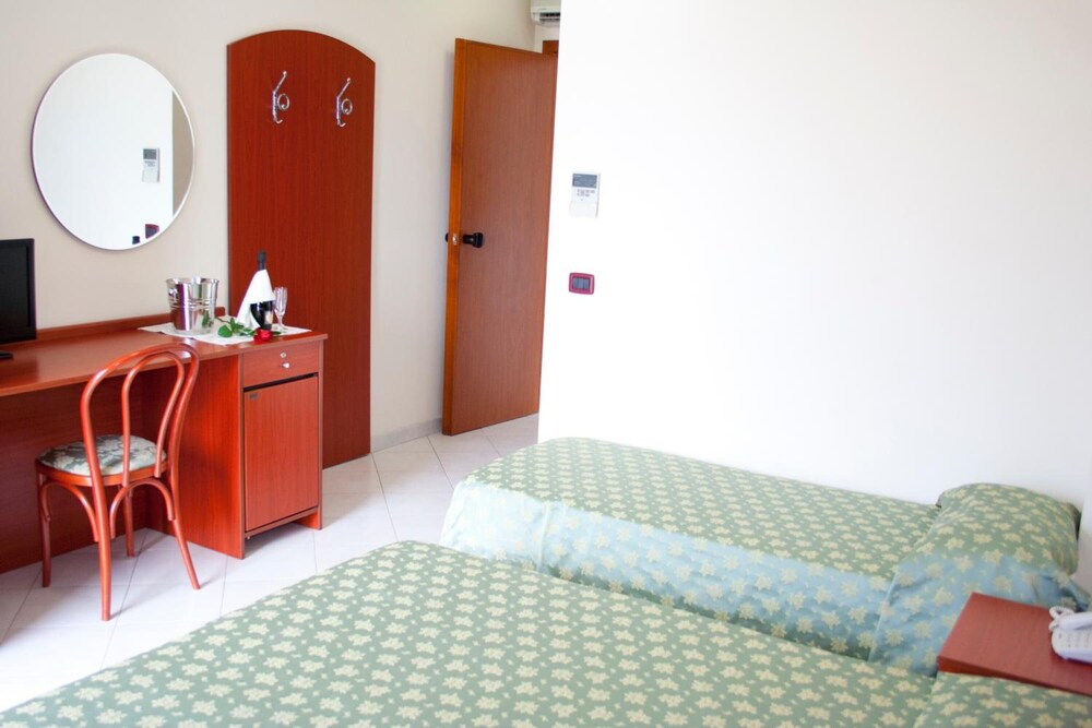 Hotel Felix 23/72
