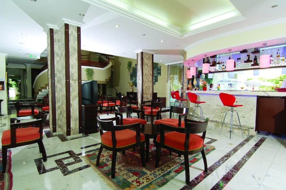My Home Aparthotel 27/38