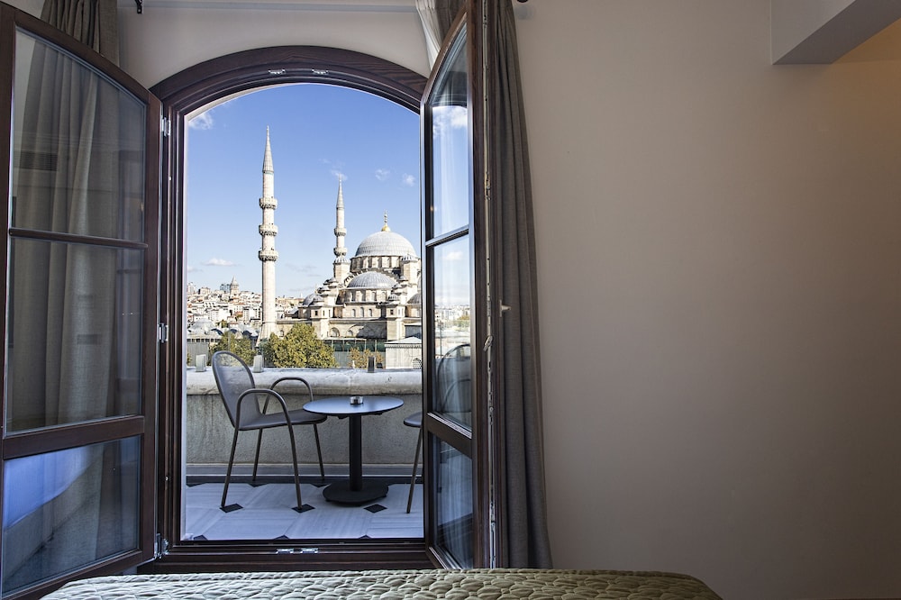Mest Hotel 24/46