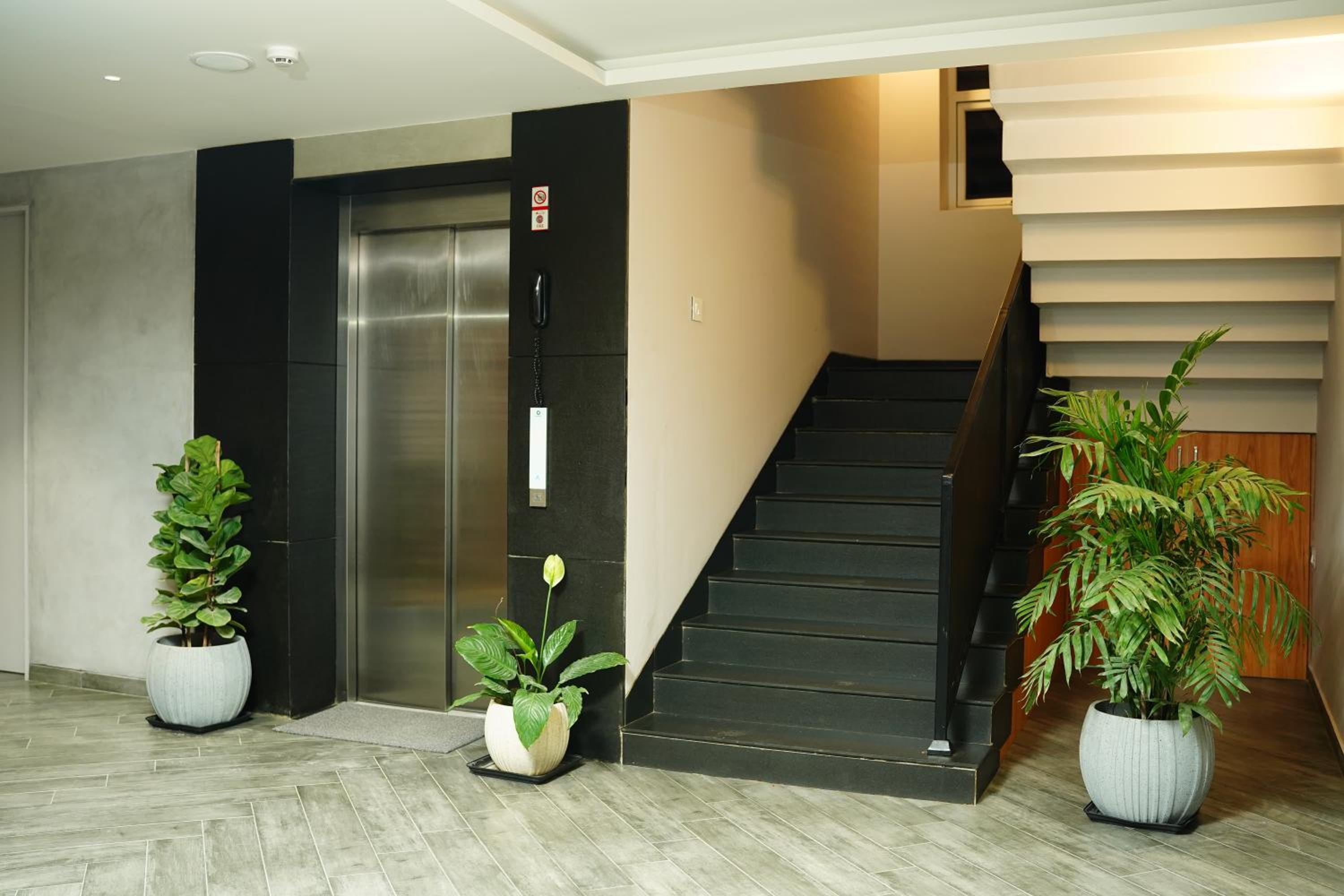 32 Urban by Akoya Hotels - Gachibowli, West Hyderabad 1/18